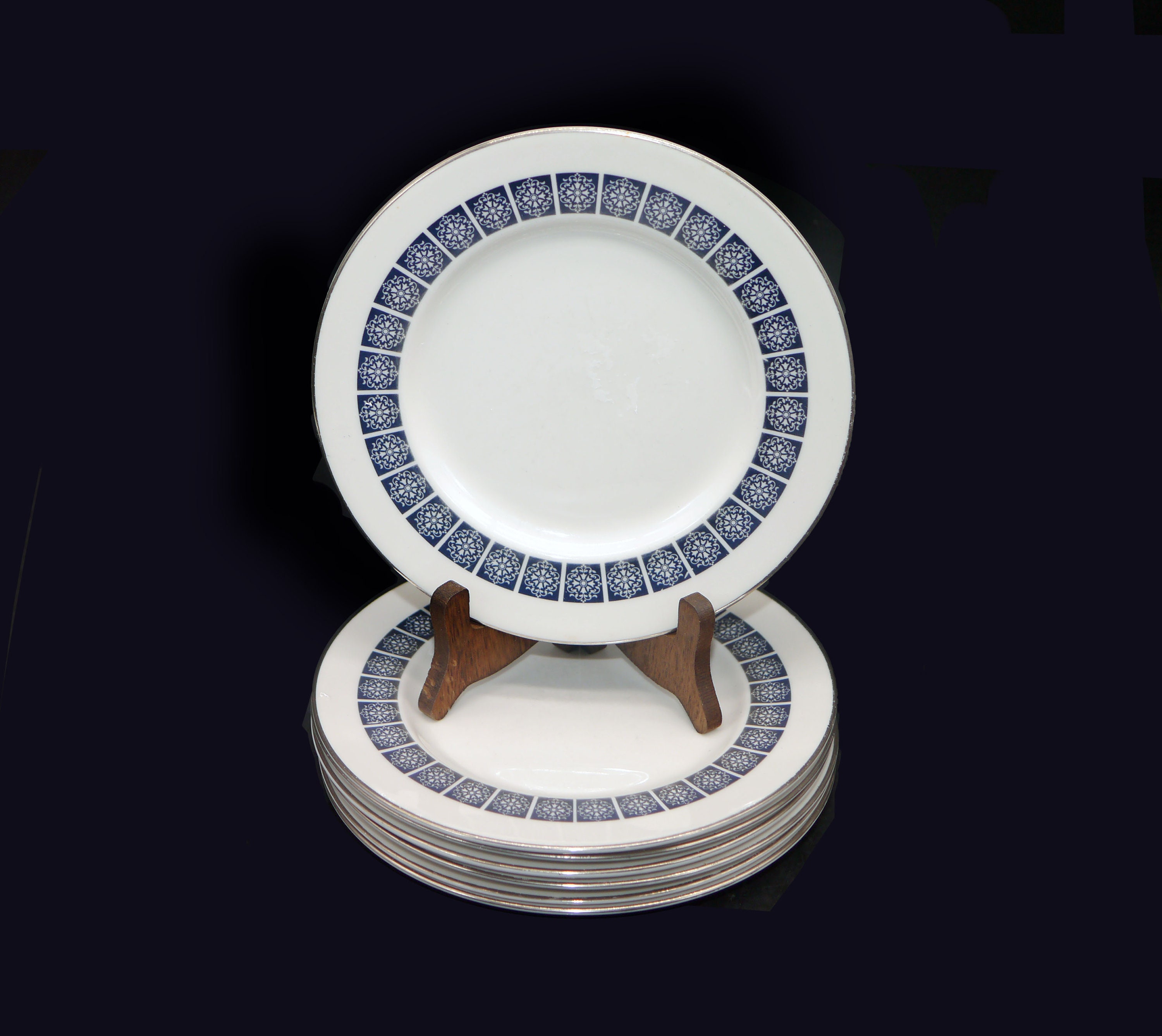 Vintage dessert or side plate made in England Sold individually. Royal Doulton Medallion TC1077 bread 1970s