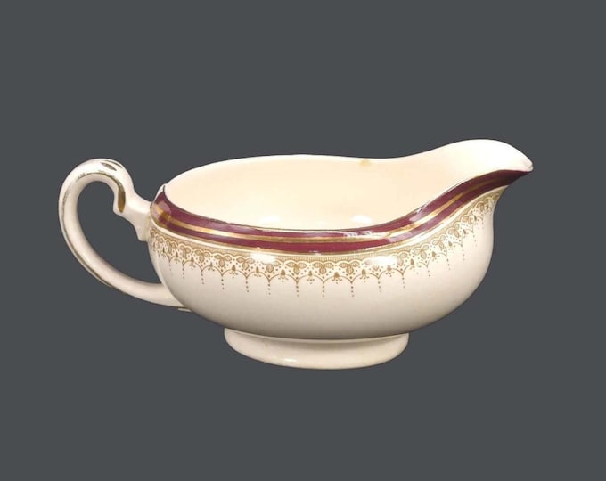 Alfred Meakin Royal Wembley gravy boat | sauce boat only made in England. Flaws (see below).
