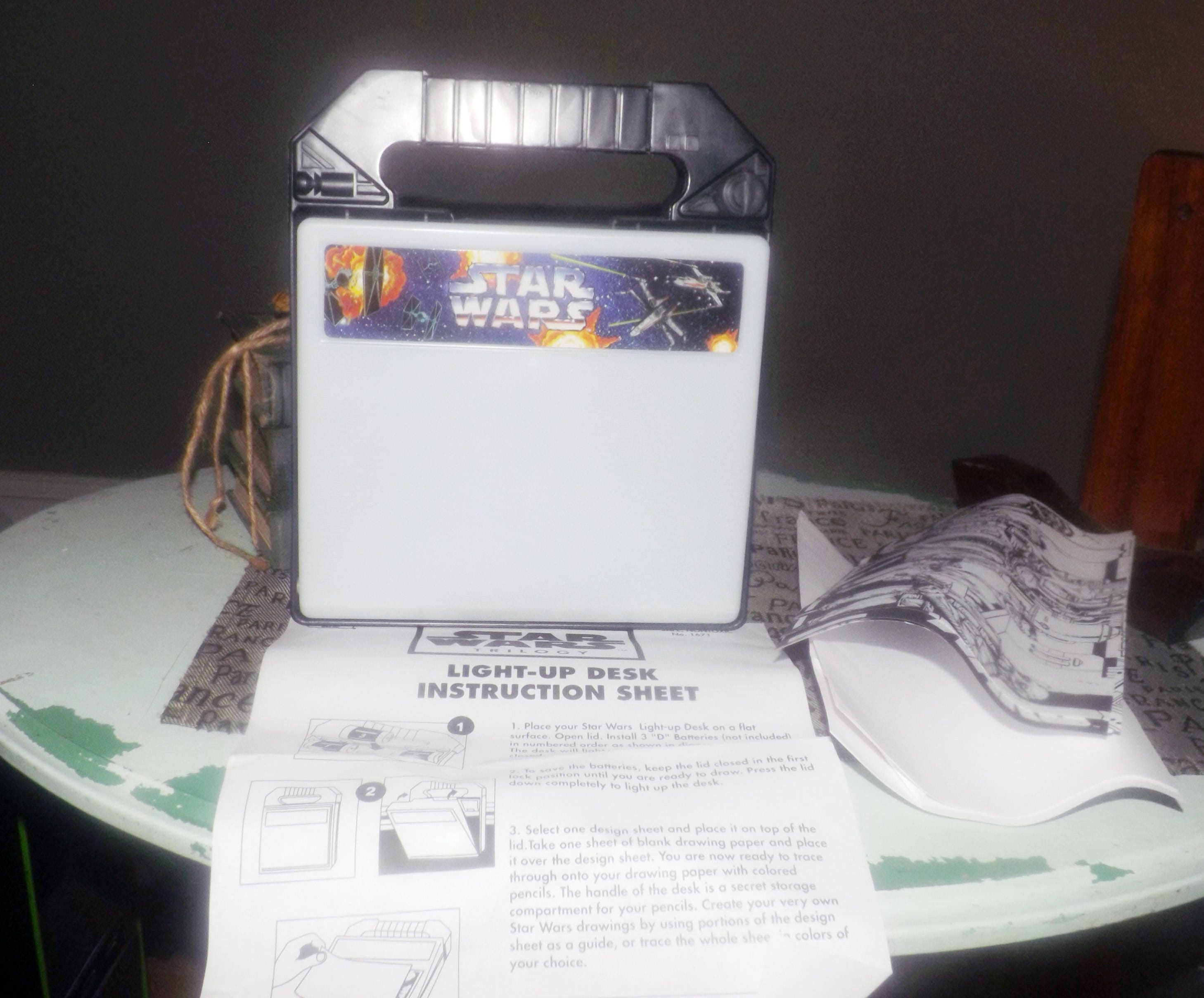 Vintage 1996 Star Wars Trilogy Light Up Drawing Desk Draw Your