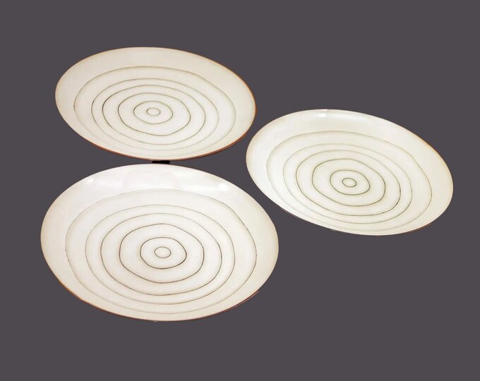 Three Cuisinart Micro Rings large stoneware dinner plates.