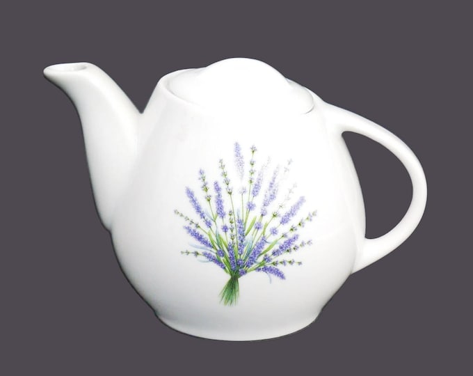 Lubiana Formenton small tea-for-two teapot with lid. Purple heather on white. Made in Poland.