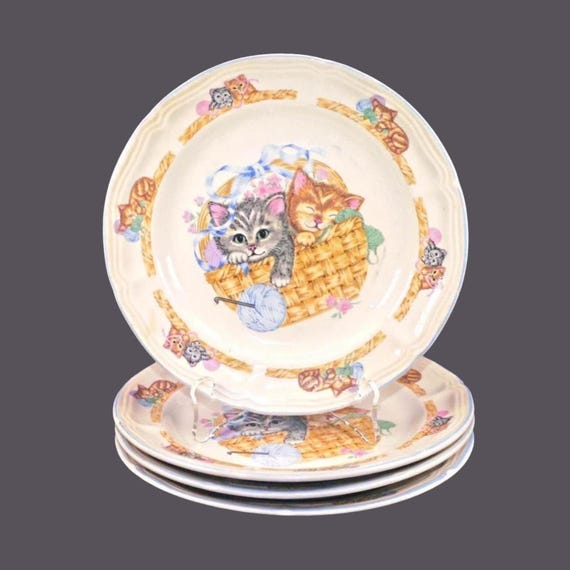 Vintage Tienshan Purrfect Friends Stoneware Salad Plates. Kittens