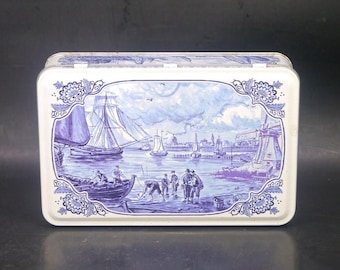 Hellema Spiced Cookies blue-and-white Delft-inspired tin with sailing theme. Great kitchen decor, storage. Tin made in Holland.