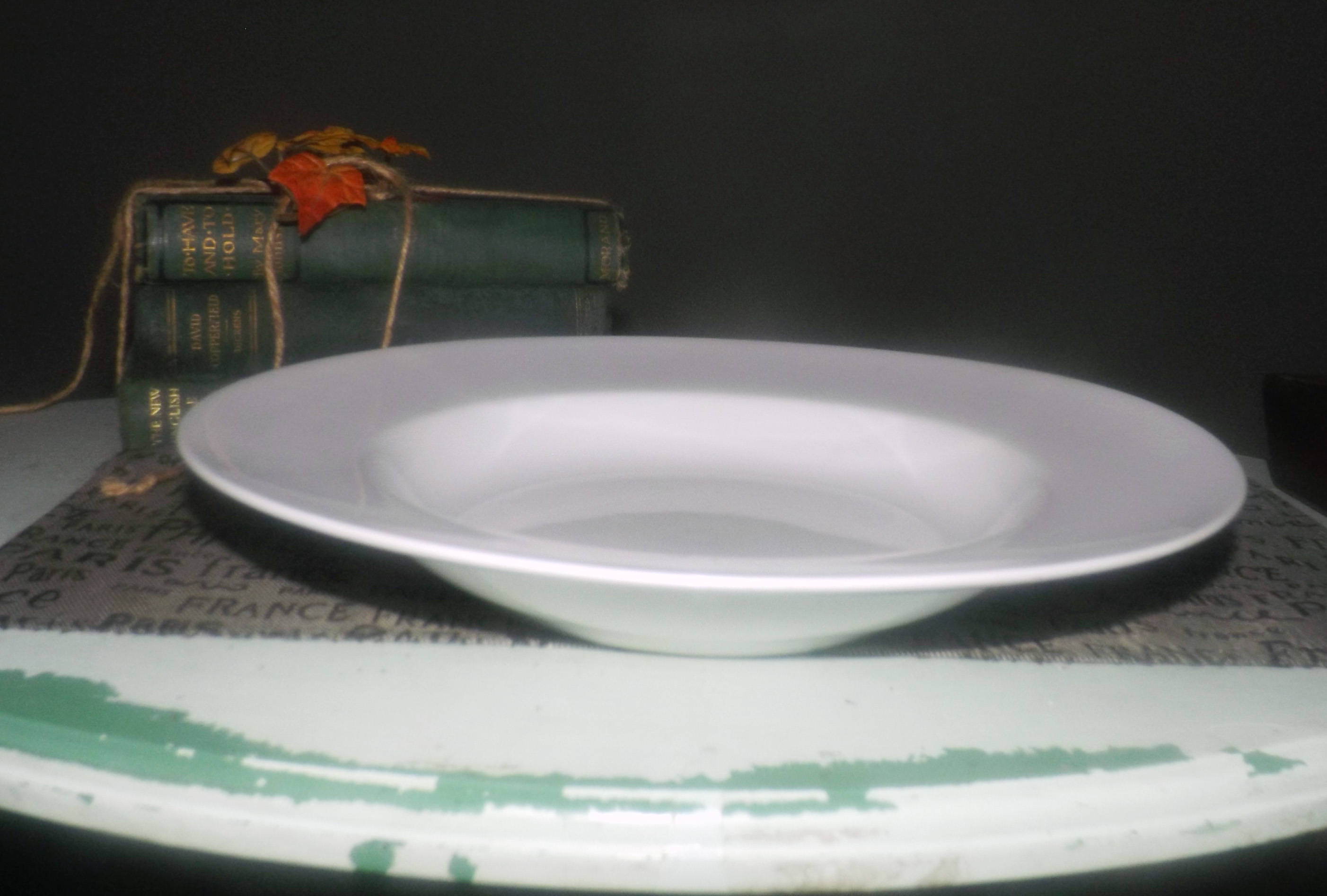 Vintage (mid 1990s) allwhite rimmed pasta salad serving bowl. Made