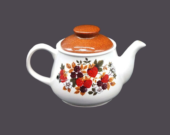 Sadler Strawberries four-cup teapot made in England.