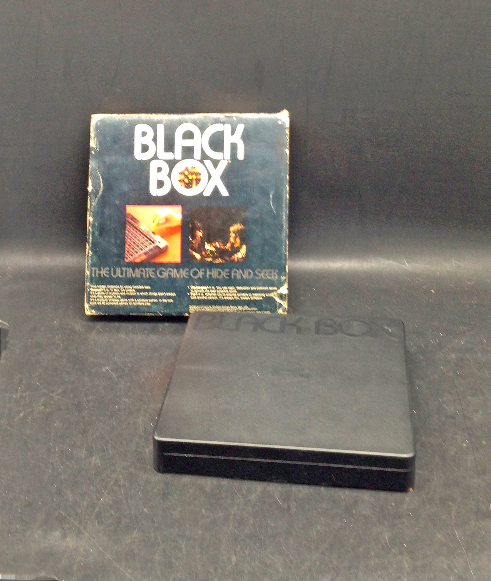 Black Box 1978 Puzzle-solving Board Game. Parker Brothers. Complete. -   Israel