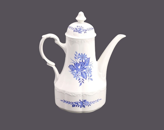 J&G Meakin Dresden Blue six-cup coffee pot. Blue-and-white tableware made in England.