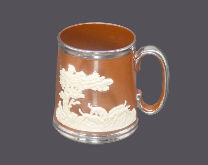 Gibsons England T56B embossed Hunt Scene beer stein | beer tankard. High-relief fox hunt scene.