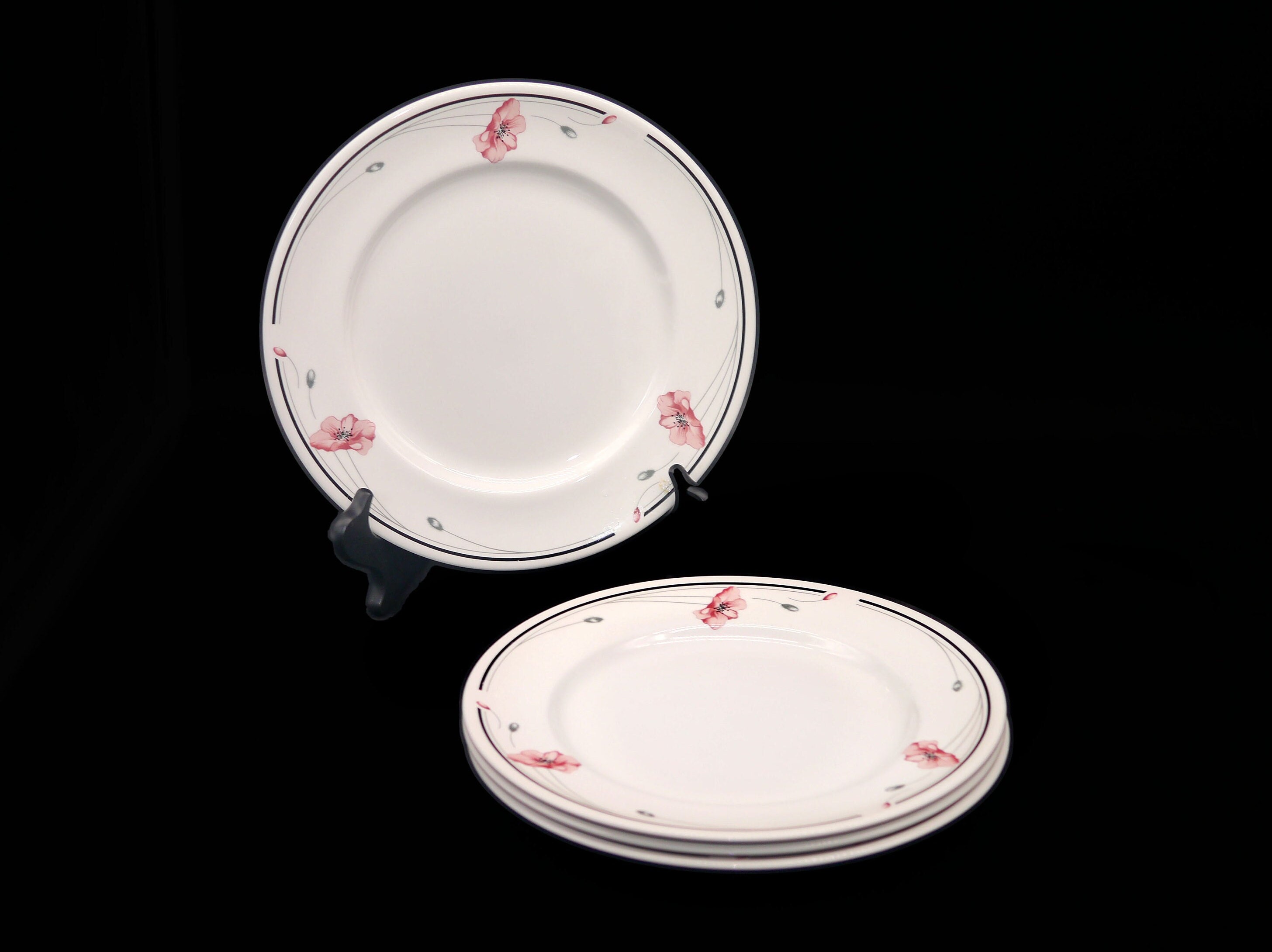 Four Johnson Brothers Summerfields dinner plates made in England.