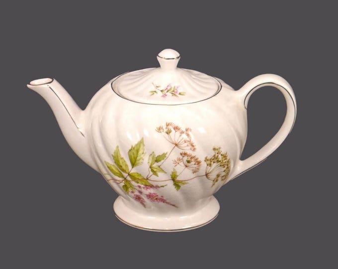 Sadler 4002 four-cup teapot made in England.