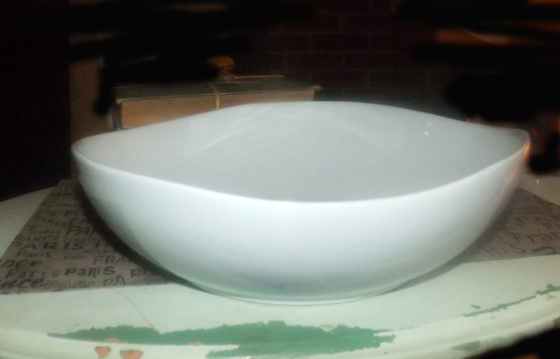 MiqueDesign Sweden mid-century profile large salad serving bowl MIQUE Solid Sevres blue Made in Portugal by SOFAL. Vintage 1990-1992