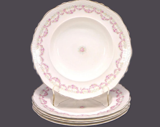 Five Edwardian Age Johnson Brothers JB960 rimmed soup bowls made in England. Flaw (see below).