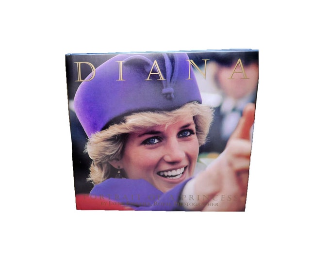 Diana: Portrait of a Princess hardcover book. Published 1998 by Simon & Schuster | Callaway Editions. Photographs by Jayne Fincher