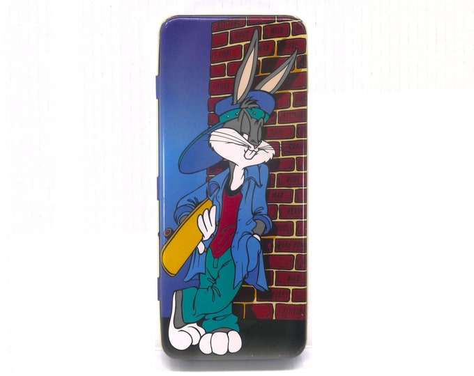 Looney Tunes Bugs Bunny tin | metal pencil box. Hinged lid. Made by Double Take.