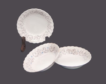 Three Johnson Brothers Encore fruit nappies, dessert bowls made in England.