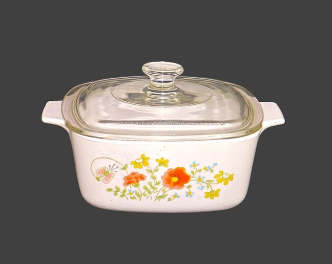 Corelle Corning Wildflower covered 1.5 quart square, handled casserole with original domed lid made in Canada.