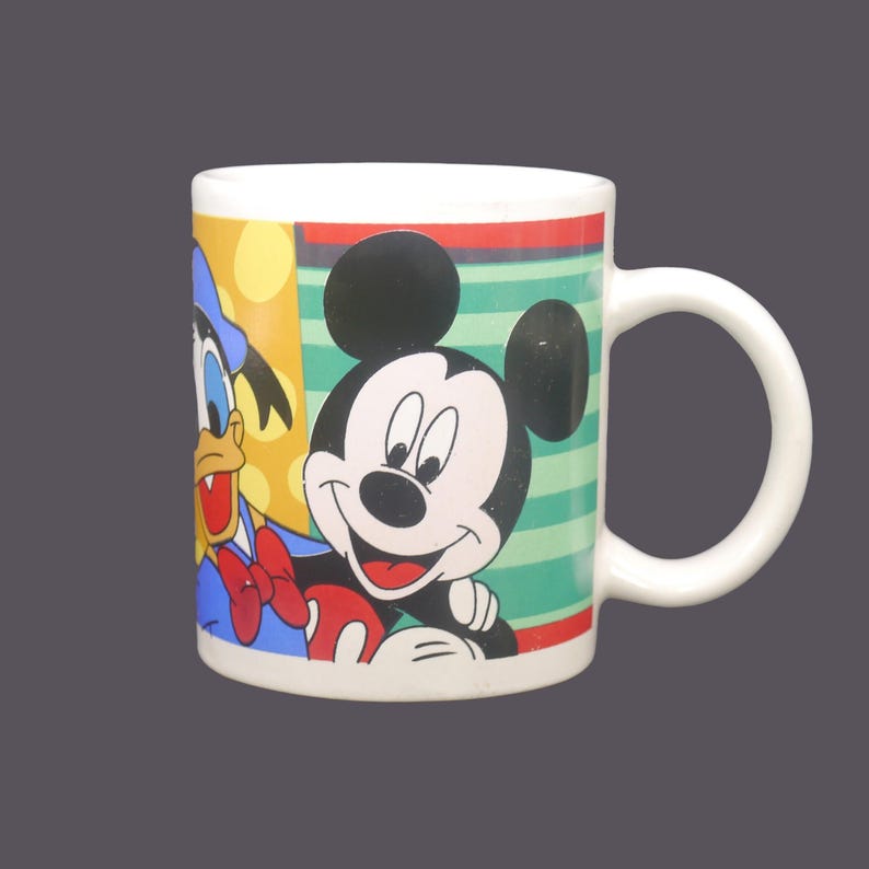 Vintage Mickey Mouse, Pluto & Donald Duck ceramic coffee or tea mug. image 1