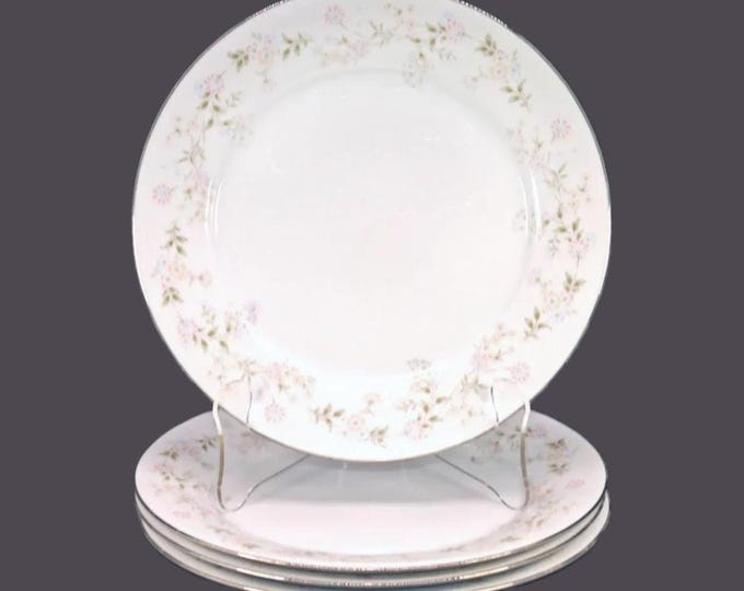 Four Noritake Holbrook large dinner plates.