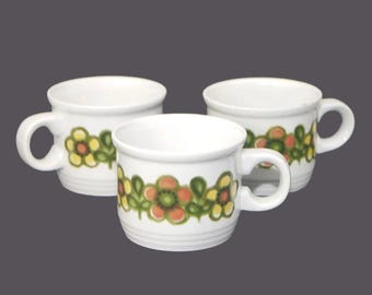Retro vintage Myott Mirage orphaned cups made in England. 3 cups. Flaw.