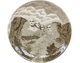 Vintage Johnson Brothers Mount Rushmore Souvenir Plate