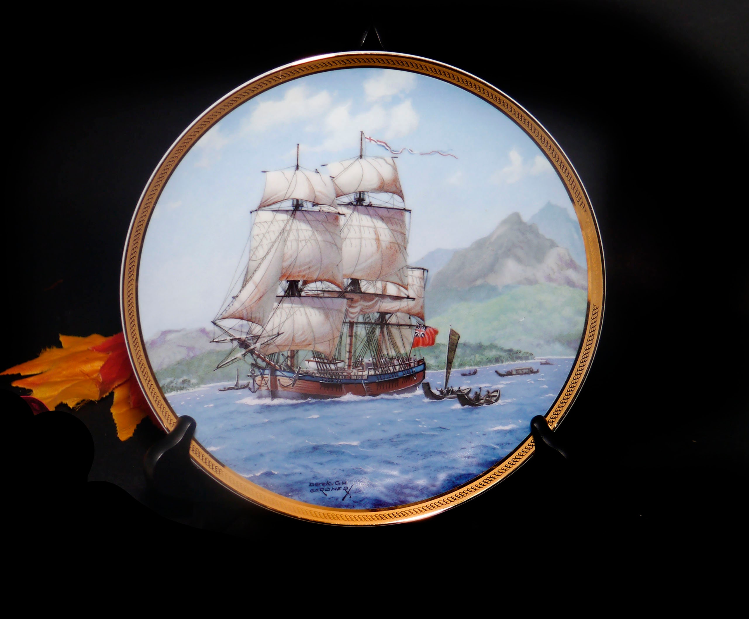 Vintage firstedition limitededition Franklin Mint Endeavour plate
