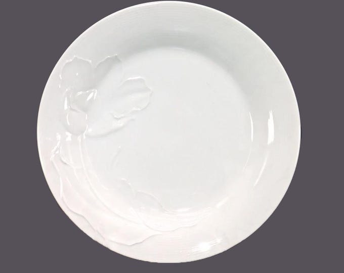 Studio Nova Tulip White M2051 Chef's favorite all-white chop plate | service plate | round platter made in Japan.