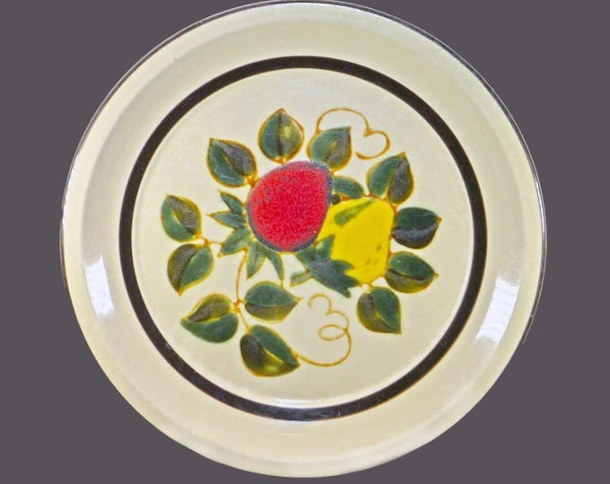 Retro Sears Strawberries 4112 large stoneware dinner plate made in Japan. Flaw (see below).