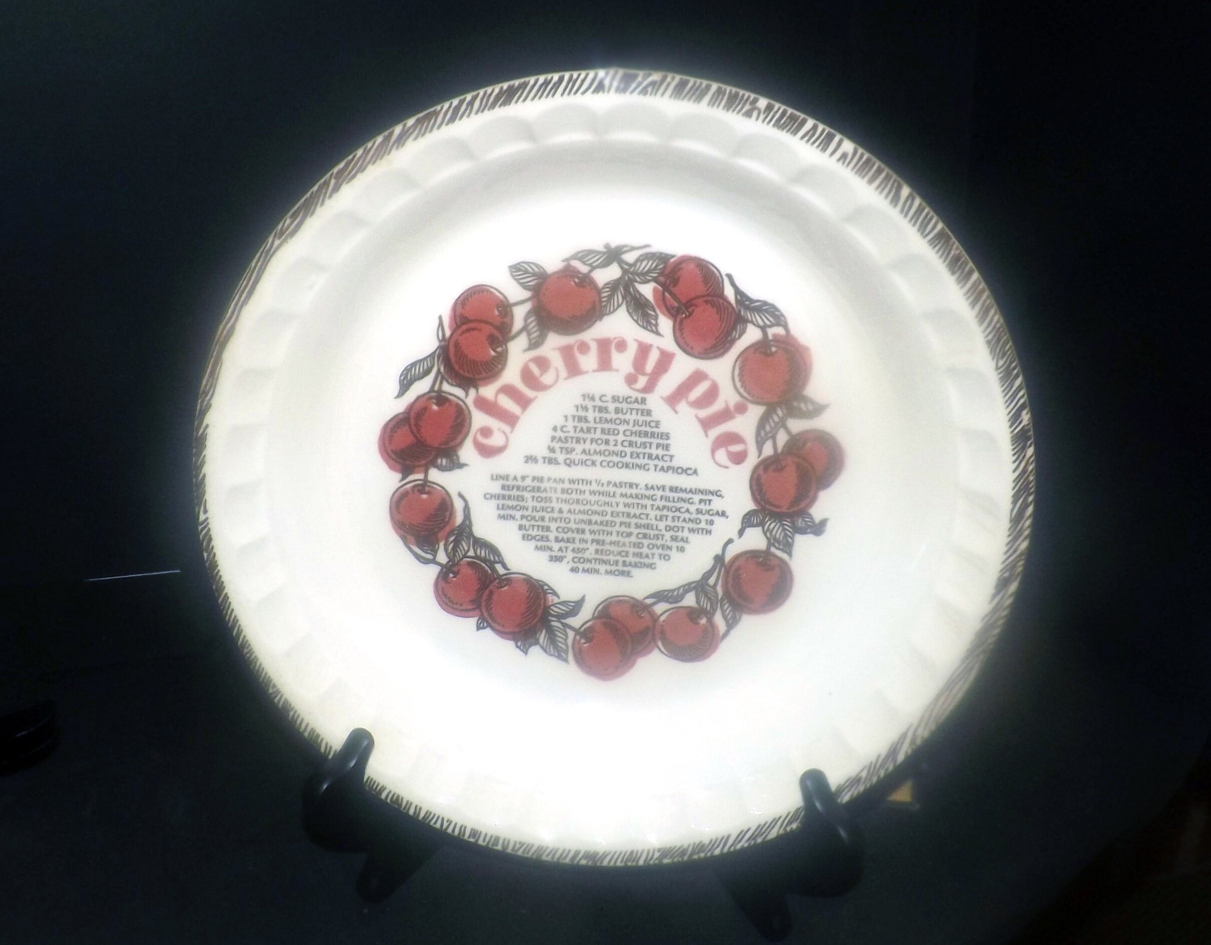 royal china jeannette pie plate