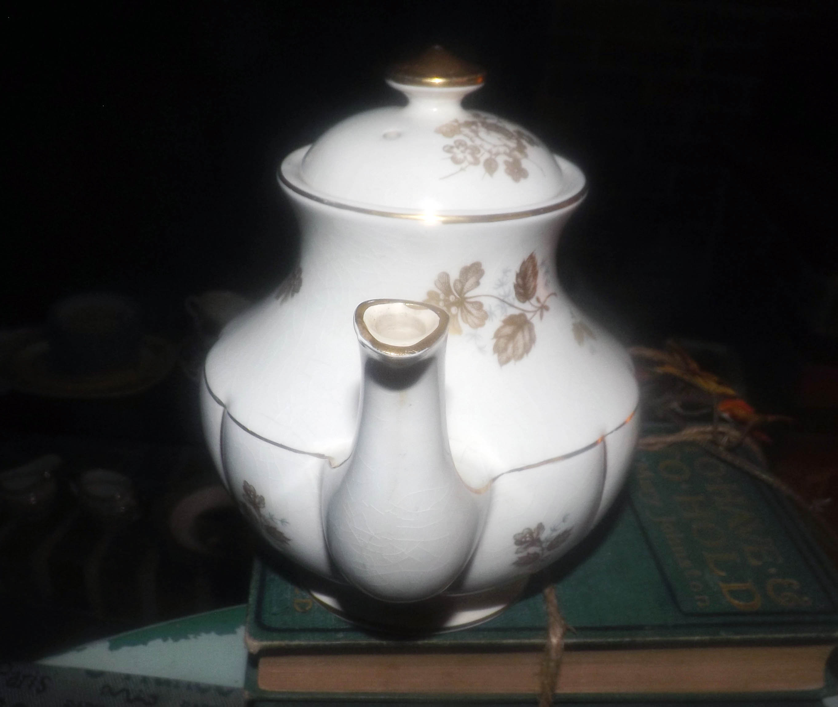 Midcentury Arthur Wood England 5319 handdecorated teapot with lid