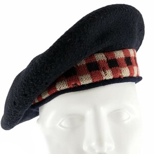 Military Basque Fleur de Lis Pure Wool beret made in Canada by Dorothea Knitting Mills. Size Medium. Dark blue.