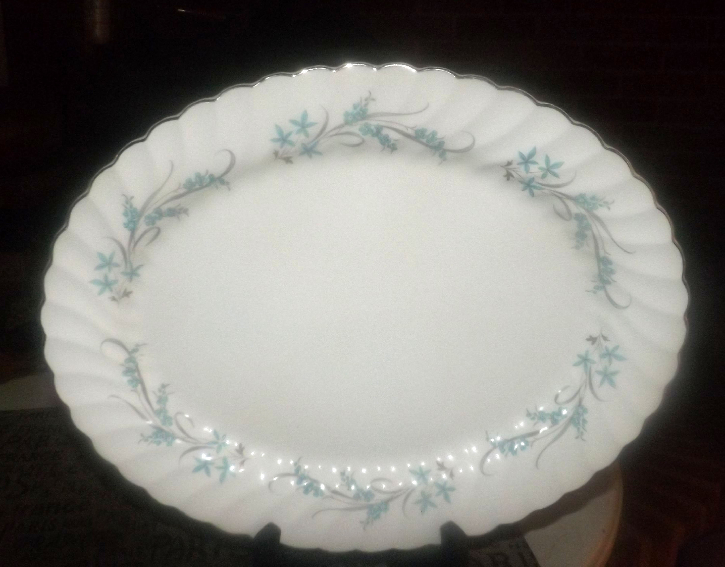 Midcentury Johnson Brothers JB1117 oval vegetable serving platter