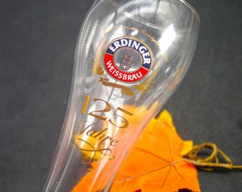 Erdinger Weissbrau pilsner pint glass. Etched-glass branding, made in Germany by Sohm.