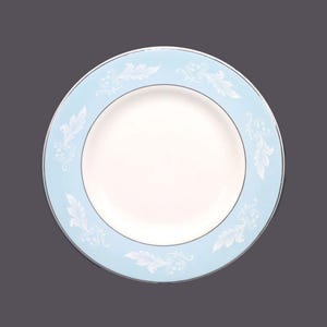 Vintage Barratts BTT47 bread plate. Delphatic White ironstone - England.
