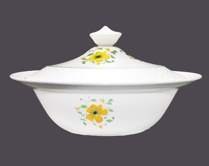 Vintage Wedgwood Jacqueline round rimmed covered serving bowl. England.