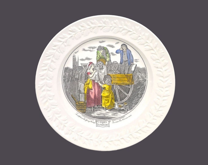 William Adams Cries of London large dinner plate. Fresh Gathered Peas. Raised laurels. Giovanni Vendramini engraving. Made in England.