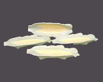 Vintage corn on the cob plates. Green, yellow corn kernels. Set of 4.