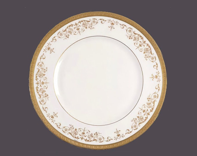 Royal Doulton Belmont H4991 large, bone china dinner plate made in England. Sold individually.