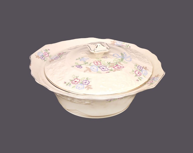Myott Susan covered vegetable serving bowl. Art-deco era tableware made in England.