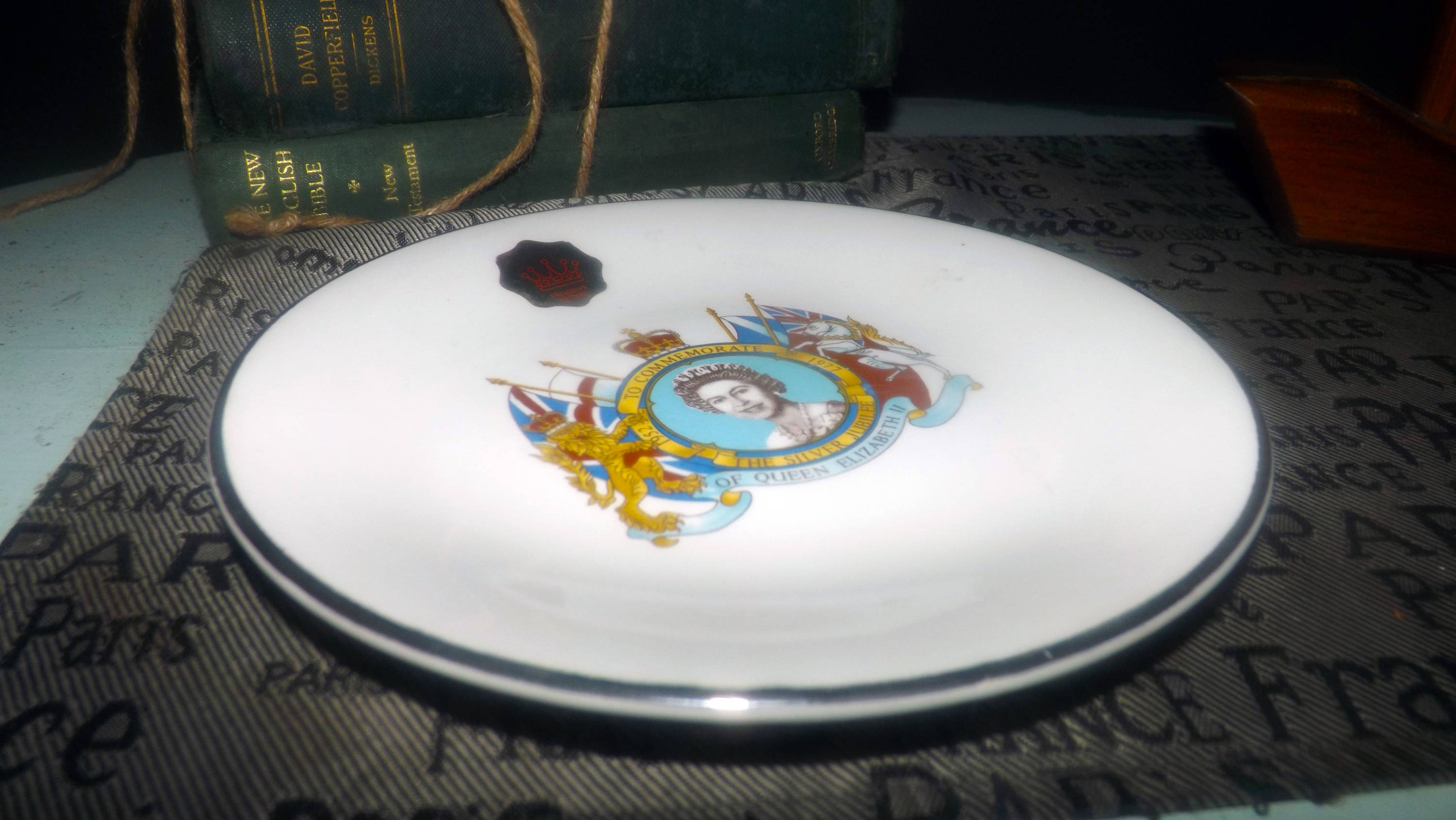 Vintage (1977) Queen Elizabeth II Silver Jubilee plate by Prince