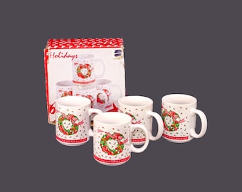 Four Himark Victorian Wreath 16-3005 boxed Christmas stoneware coffee or tea mugs made in Taiwan.