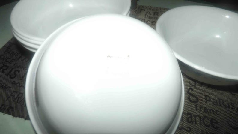 Vintage 1980s Corning USA soup or salad bowl Corning Ware First of Spring cereal Corelle Embossed blue florals