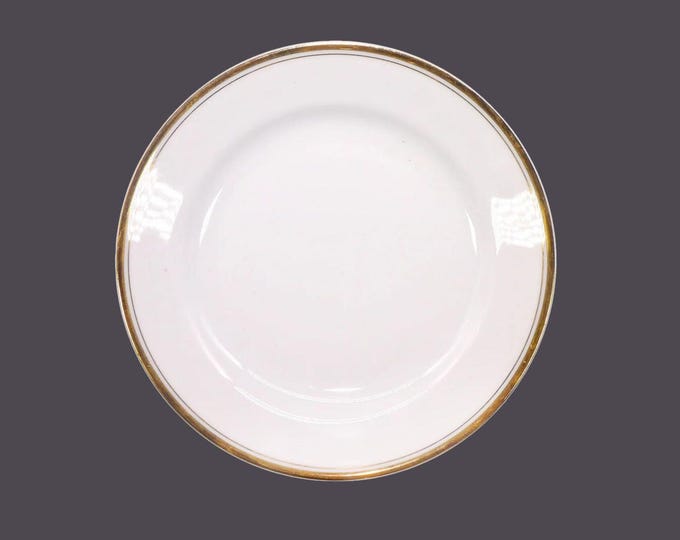 Kahla KHL91 salad plate. Classic gold-and-white tableware made in Germany. Sold individually.
