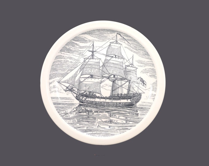 Wedgwood Historic Canadian Vessels HMS Discovery decorative plate made in England. Rowley Murphy design. Canadiana.