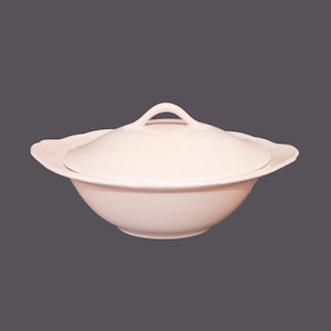 Vintage Grindley Peach Petal covered serving bowl. Petalware made in England.