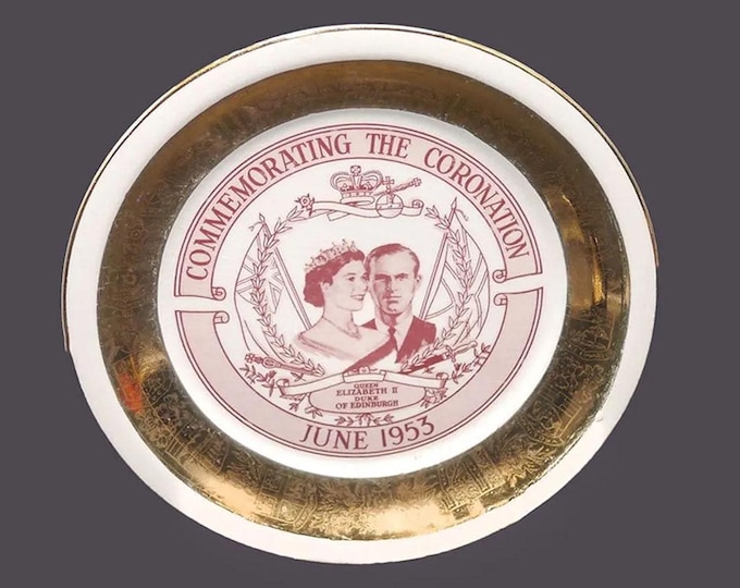 Queen Elizabeth II 1953 Coronation plate made by Georgian China USA. Flawed (see below)