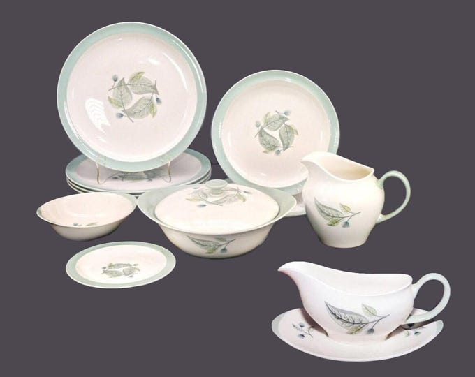 MCM Wedgwood Woodbury tableware. England. Thirteen pieces. Flaw.