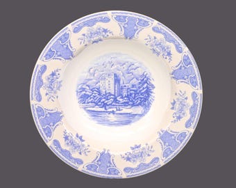 Vintage Gibson Housewares GID501 rimmed soup bowl. Blue-and-white castle theme.