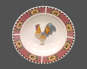 Vintage Gibson Brewster rimmed soup bowl. Central rooster, sunflower rim.