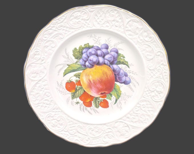 Simpsons Potters SIM14 luncheon plate. Marlborough Old English Ironstone made in England. Central peach, grapes, berries.