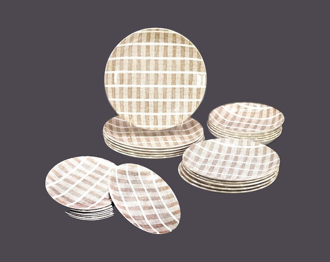 Crown Lynn Tres Bon retro cloth-weave tableware. Twenty-four pieces made in New Zealand. Plates, bowls.